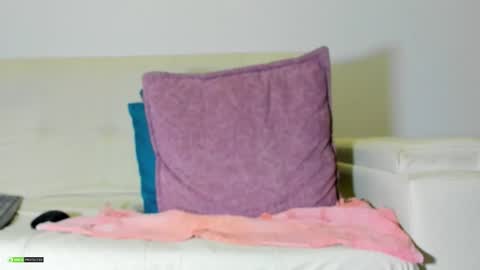 Snapshot of sixelaando chatting on 10-14-25, 02:18 sixelaando online show from 10-14-25, 02:18