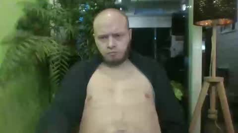 sixten19795 online show from 12-19-25, 07:37