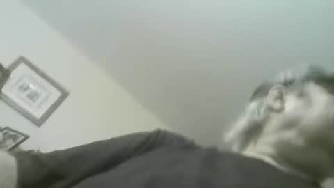 Snapshot of sizemick_u235 chatting on 12-21-25, 06:59 Mickey B online show from 12-21-25, 06:59