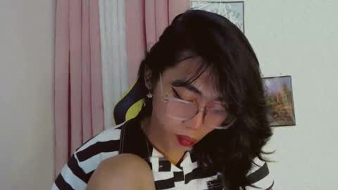 Sizka online show from 11-13-25, 04:06