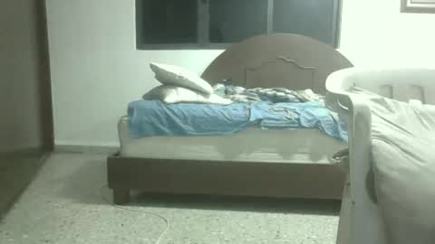 skanky_little_dolls online show from 11-05-25, 12:21