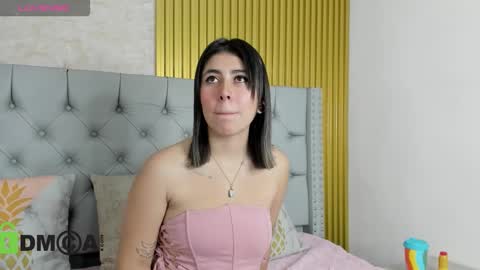 Snapshot of skarlet04 chatting on 09-22-25, 03:14 Skarlet online show from 09-22-25, 03:14