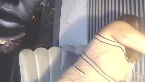 Skarleth villa online show from 11-23-25, 02:11