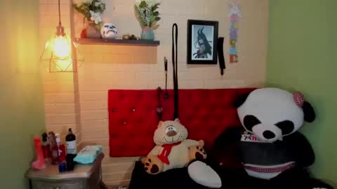 Skarlet online show from 12-31-24, 09:28
