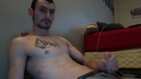 Snapshot of skaterpunk_1992 chatting on 07-19-26, 11:47 skaterpunk_1992 online show from 07-19-26, 11:47
