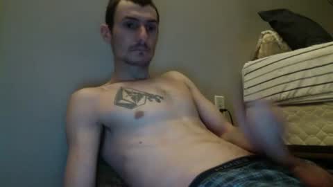 Snapshot of skaterpunk_1992 chatting on 08-01-26, 05:07 skaterpunk_1992 online show from 08-01-26, 05:07