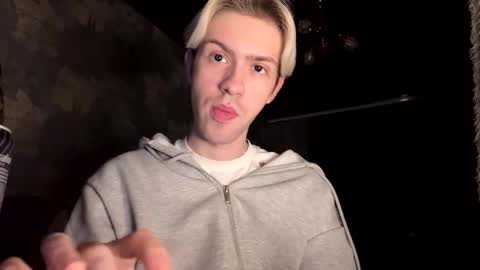 Snapshot of skibatryanka chatting on 02-15-26, 06:59 SKIBA online show from 02-15-26, 06:59