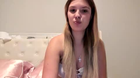 skiimaskabby online show from 09-23-25, 04:15