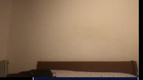 Snapshot of skima48 chatting on 10-23-25, 04:50 skima48 online show from 10-23-25, 04:50