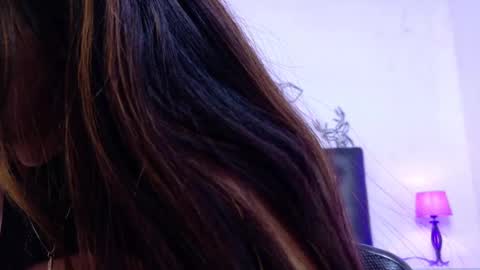 skinny_hottie18 online show from 03-01-25, 04:44