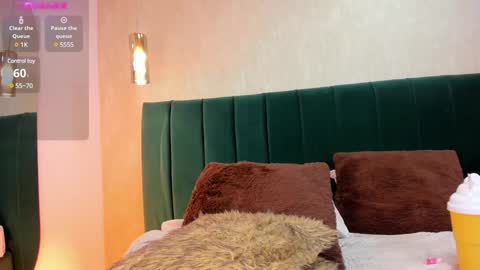 Mila online show from 01-11-25, 10:29