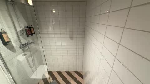 Snapshot of skinnyduderino chatting on 11-27-25, 08:38 skinnyduderino online show from 11-27-25, 08:38