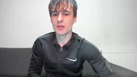 Snapshot of skinnyguywithbigd chatting on 02-16-25, 06:32 skinnyguywithbigd online show from 02-16-25, 06:32