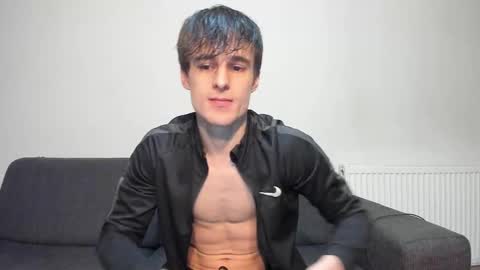 Snapshot of skinnyguywithbigd chatting on 03-07-25, 10:43 skinnyguywithbigd online show from 03-07-25, 10:43