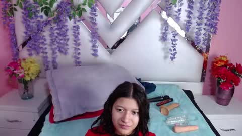  SKINNYHORNY   online show from 12-20-24, 03:25