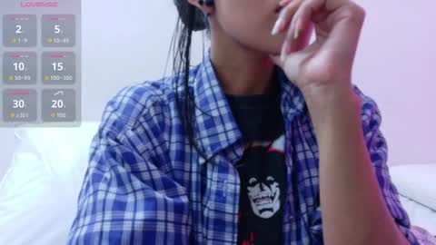 Snapshot of skinnyneighbour_ chatting on 02-07-26, 03:54 Karla online show from 02-07-26, 03:54