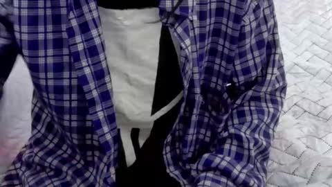 Snapshot of skinnyneighbour_ chatting on 02-26-26, 02:54 Karla online show from 02-26-26, 02:54