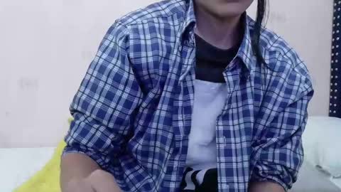 Snapshot of skinnyneighbour_ chatting on 02-28-26, 02:56 Karla online show from 02-28-26, 02:56