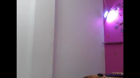 sofia online show from 02-14-26, 01:30