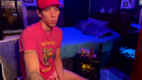 Snapshot of skittles933 chatting on 01-14-25, 01:17 Skittles online show from 01-14-25, 01:17