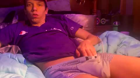 Snapshot of skittles933 chatting on 01-21-25, 09:57 Skittles online show from 01-21-25, 09:57