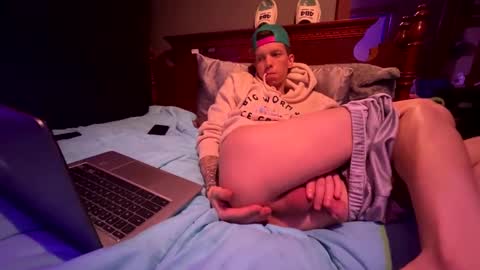 Snapshot of skittles933 chatting on 01-28-25, 10:23 Skittles online show from 01-28-25, 10:23