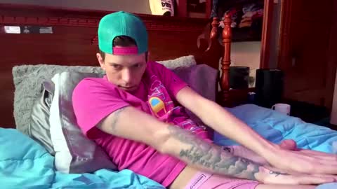 Snapshot of skittles933 chatting on 02-22-25, 12:29 Skittles online show from 02-22-25, 12:29