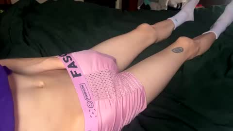 Snapshot of skittles933 chatting on 02-12-26, 01:06 Skittles online show from 02-12-26, 01:06