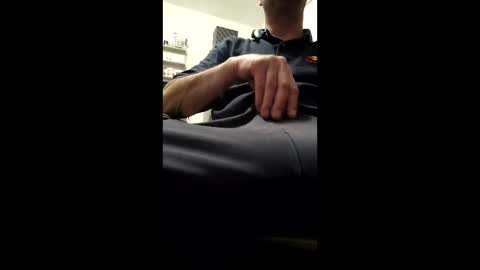 Snapshot of skorpioboy chatting on 12-13-25, 10:59 Pussy fan online show from 12-13-25, 10:59