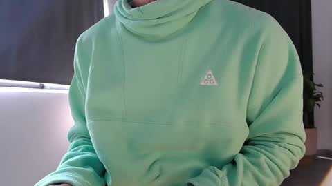 Snapshot of skull_prospect chatting on 02-23-26, 03:42 Liam Vokov online show from 02-23-26, 03:42