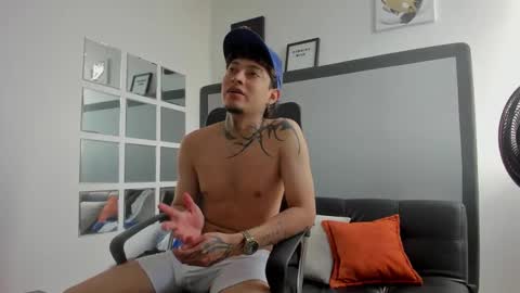 sky_wild online show from 10-24-25, 08:16