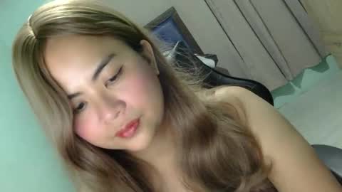 Snapshot of skyangelxx chatting on 02-16-25, 10:43 dreamwhorexx online show from 02-16-25, 10:43