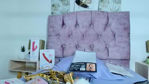 skye moore online show from 10-09-25, 11:52