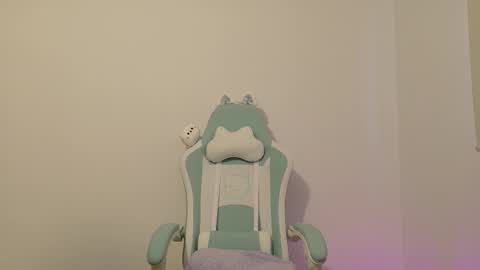 Snapshot of skye_nerdy chatting on 09-13-25, 11:21 SKYE. online show from 09-13-25, 11:21