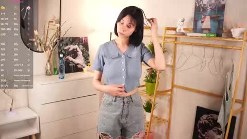 Melissa online show from 10-15-25, 07:41