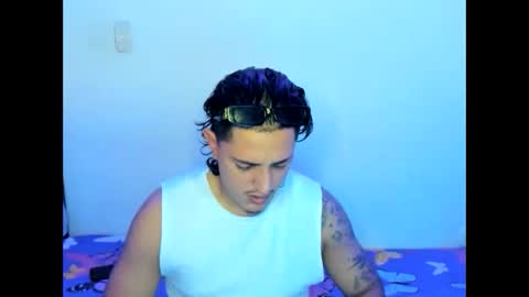 skyhot21 online show from 10-11-25, 02:22