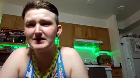 Skyisacutie online show from 12-17-25, 08:53