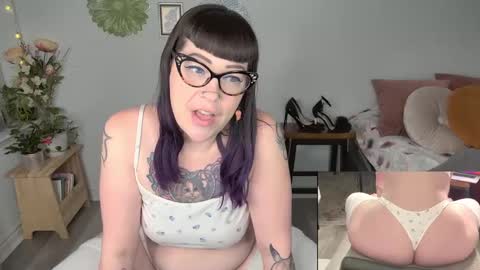 skylar bird online show from 02-12-25, 01:19