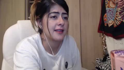 Skyler online show from 02-01-25, 01:55