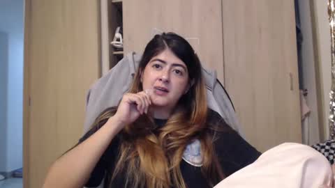 Skyler online show from 03-04-25, 01:55