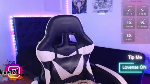 blue online show from 11-26-25, 09:49