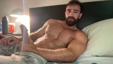 Snapshot of skylerflexes chatting on 07-10-26, 02:41 Skyler Flexes online show from 07-10-26, 02:41
