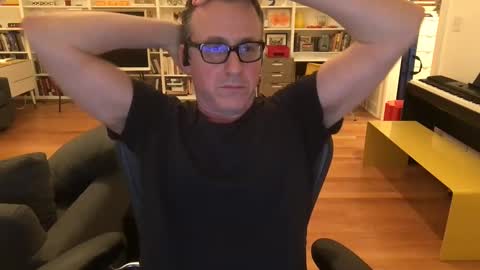 Snapshot of skyline3371 chatting on 12-16-24, 06:10 Skyline3371 online show from 12-16-24, 06:10