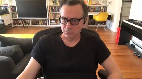 Snapshot of skyline3371 chatting on 02-10-25, 06:45 Skyline3371 online show from 02-10-25, 06:45