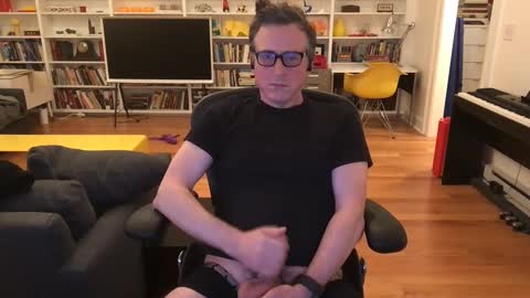 Snapshot of skyline3371 chatting on 02-19-25, 05:38 Skyline3371 online show from 02-19-25, 05:38