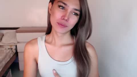 Snapshot of skyllerkent chatting on 11-12-25, 01:06 Sky online show from 11-12-25, 01:06