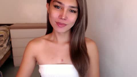 Snapshot of skyllerkent chatting on 11-14-25, 01:26 Sky online show from 11-14-25, 01:26