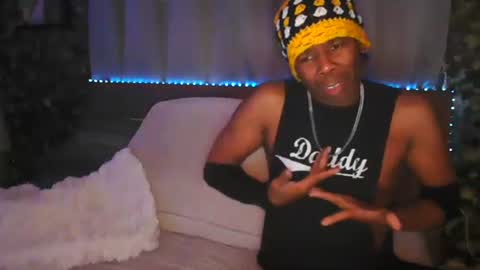 skyonetoo3 online show from 11-11-25, 12:54