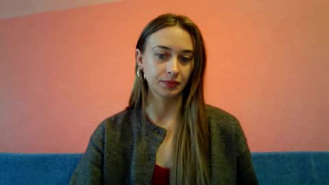 Snapshot of skyremnant chatting on 12-15-25, 09:13 skyremnant online show from 12-15-25, 09:13