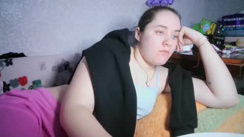 skyressie333 online show from 02-21-25, 07:54